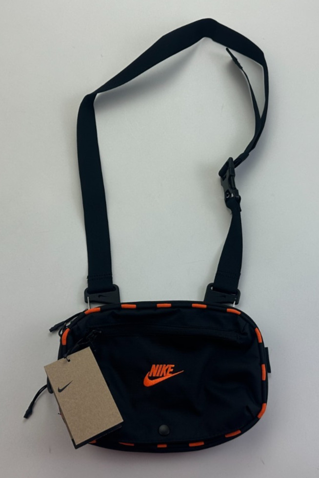 Nike Hayward Patrol Crossbody Bag 4L 9.5”x 16” x 5″ Men’s Women’s Boy’s New