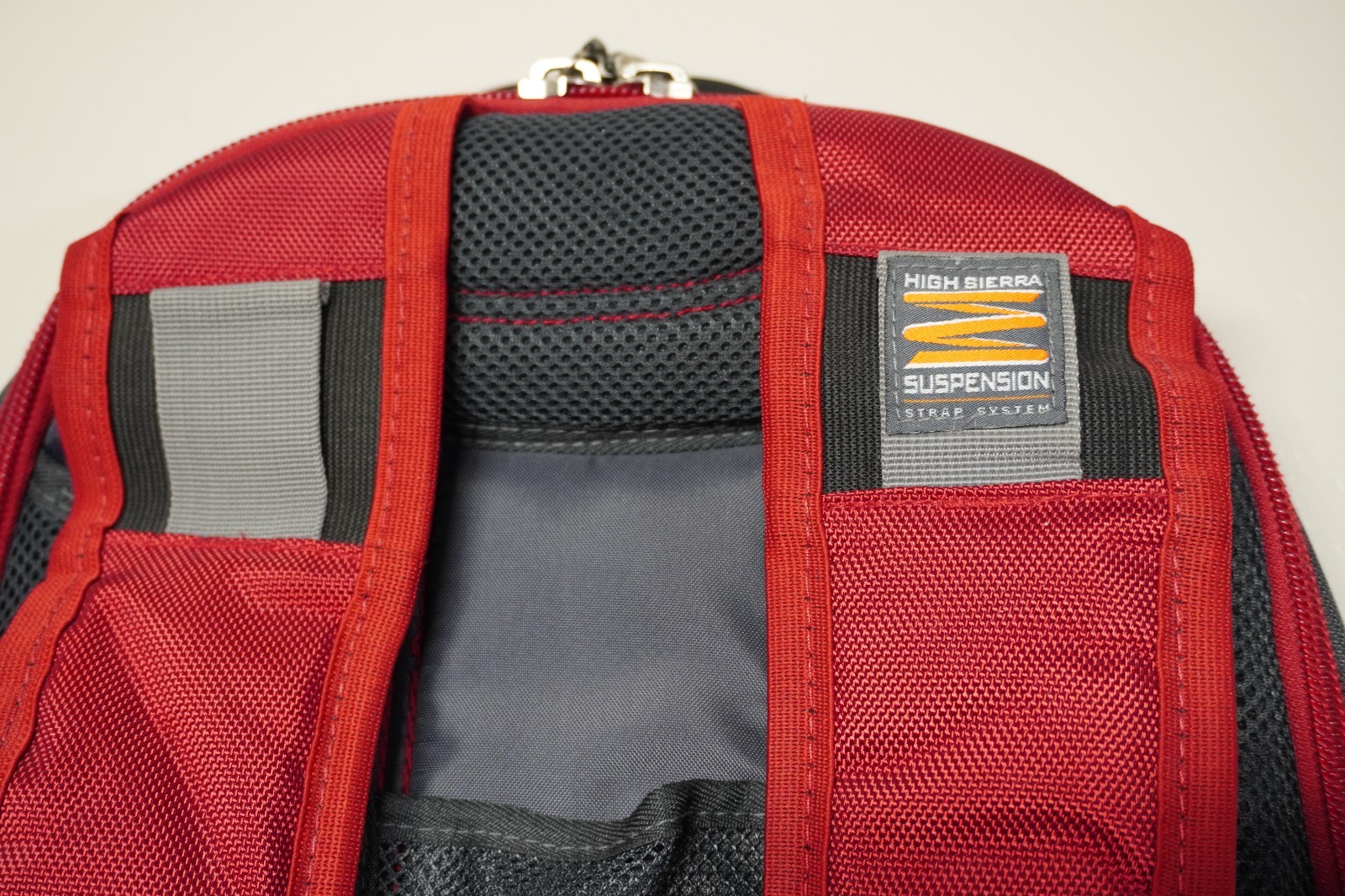 High Sierra Elite Backpack Airflow Cooled Back Suspension Strap Red Black