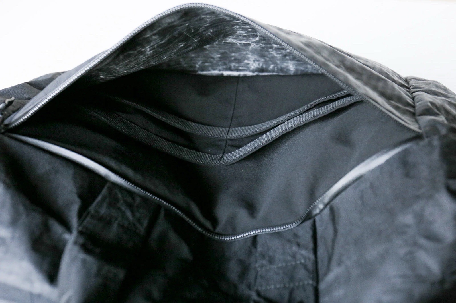 Rofmia Boston Bag Large Dyneema Composite Fabric 45L (Black, 5.0oz DCF) LIMITED