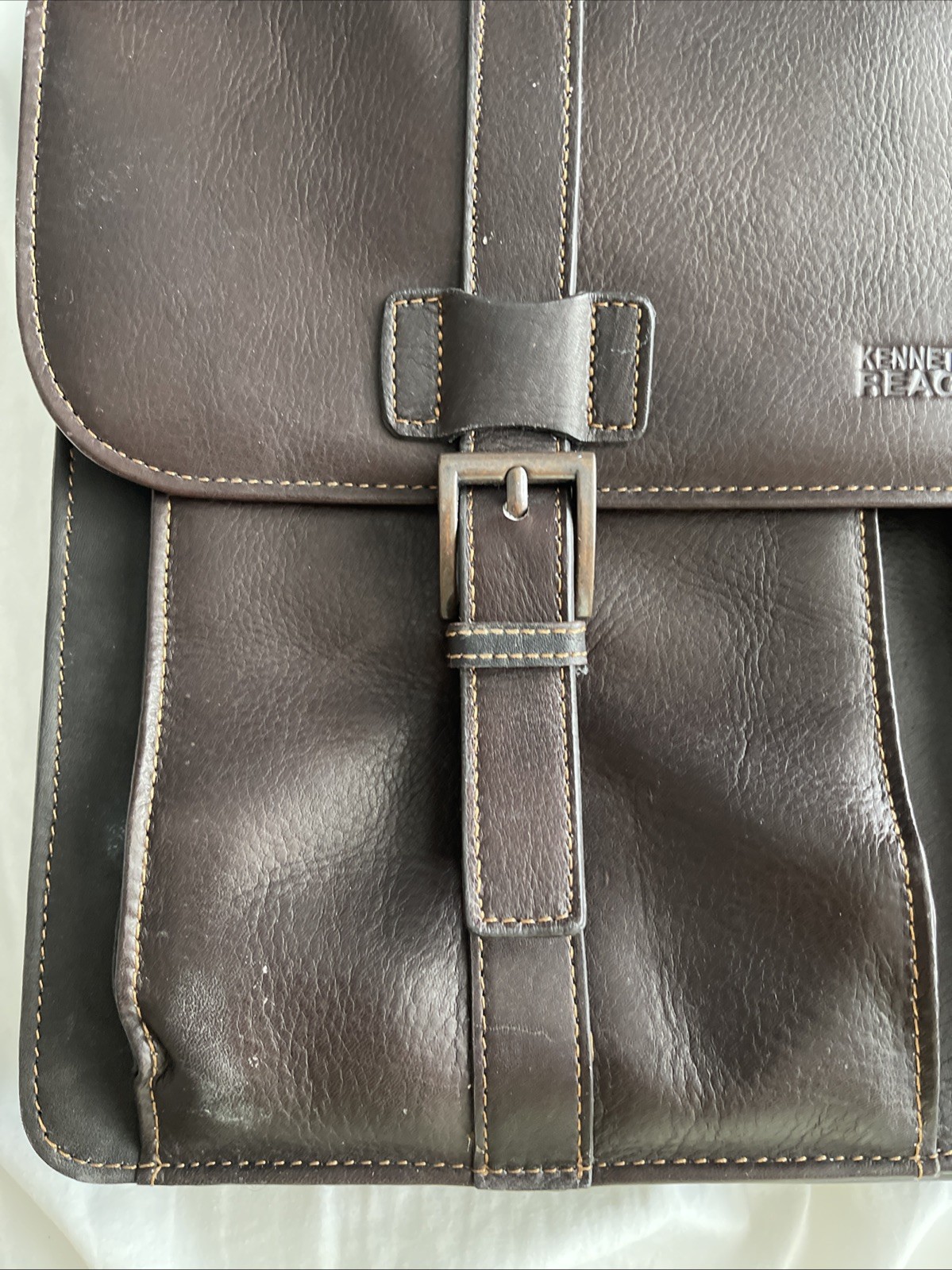 Kenneth Cole Genuine Leather Laptop Briefcase Reaction Brown Messenger Bag Heavy