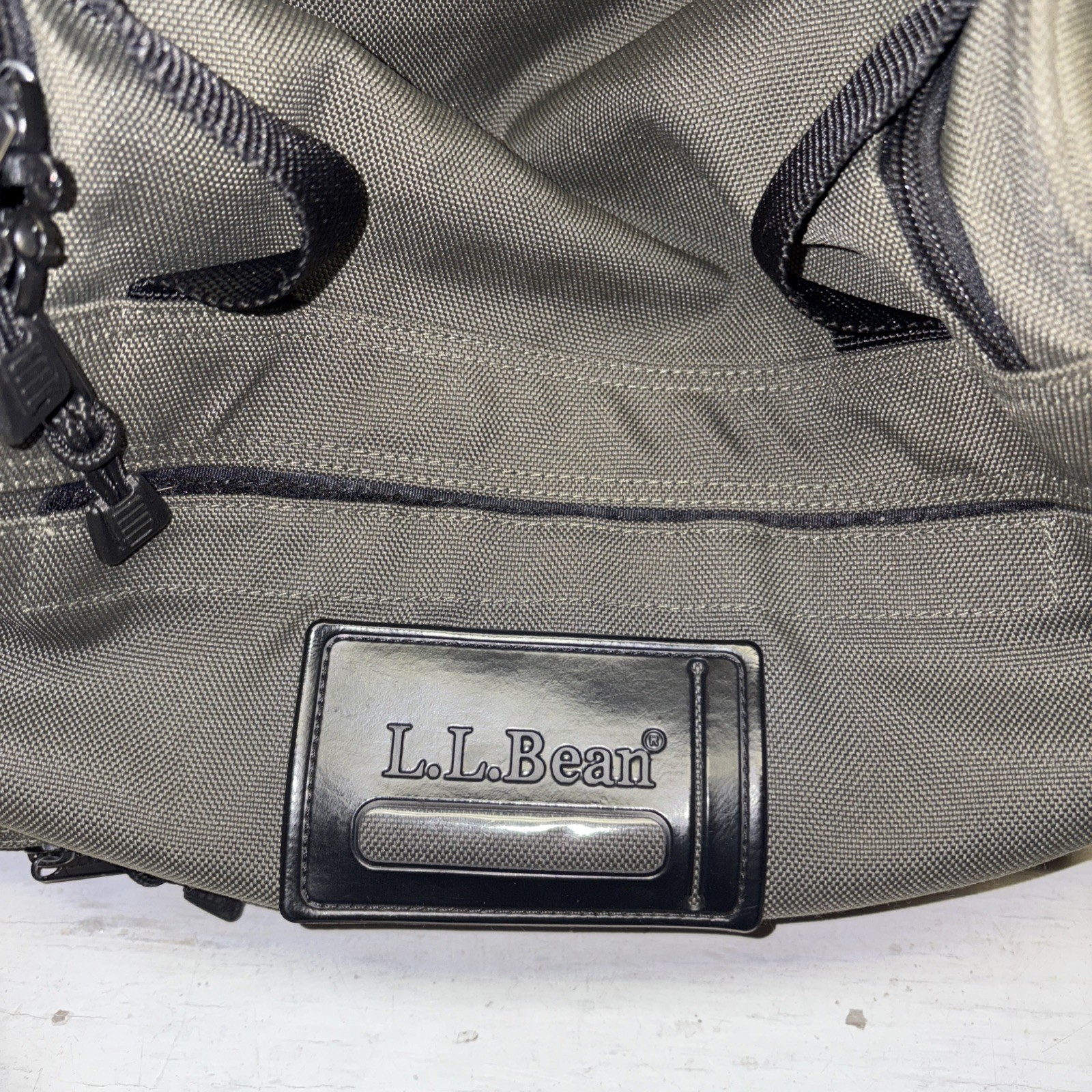 LL Bean Adventure Duffle Bag Small 20L Green Black Two Tone w Adj Shoulder Strap