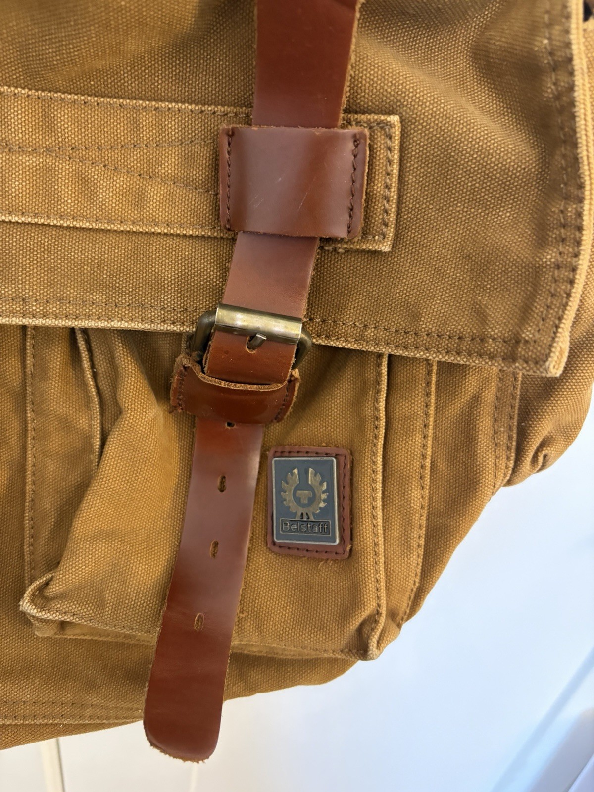 Belstaff Brown Messenger Bag Buckle Flap Zip Snap Crossbody Strap Pockets