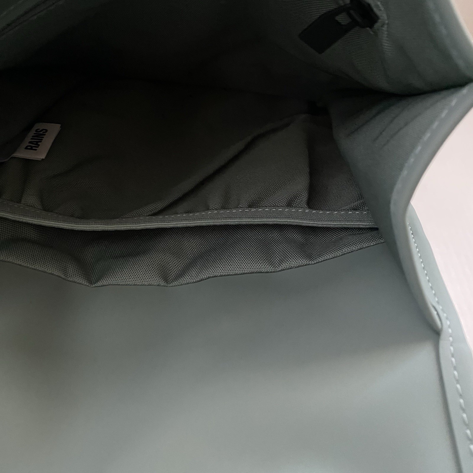 Rains Backpack Mini Unisex Green Waterproof Bag w/ Magnetic Flap 16x11x4 EUC