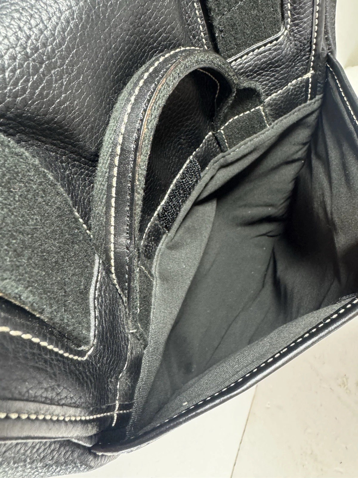 cole haan leather messenger bag Flap Over Black 15x10x3 New Without Tags (80)