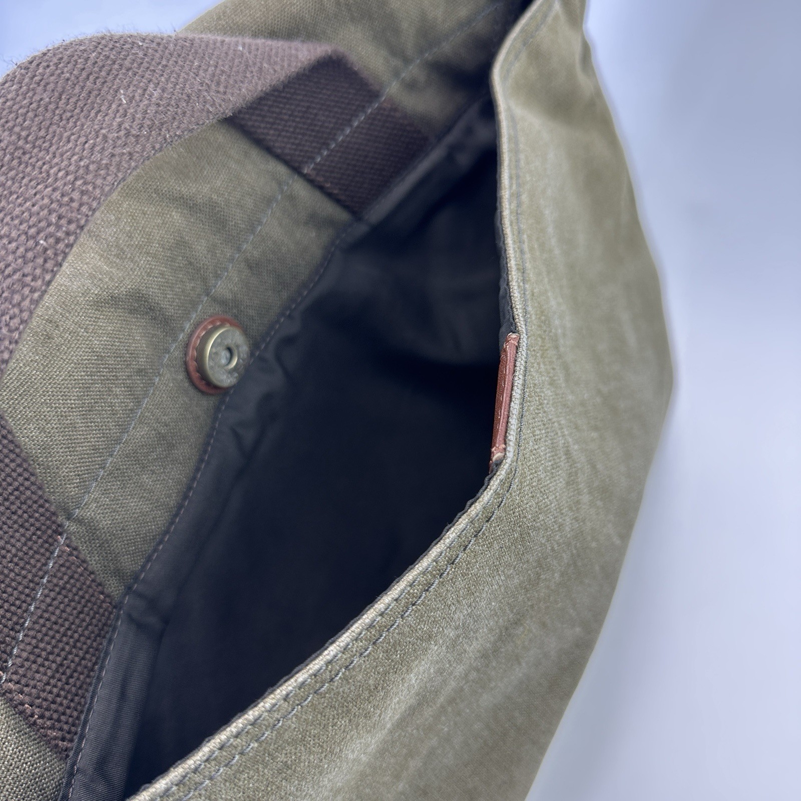 Fossil Green Brown Canvas Laptop Messenger Bag with Adjustable Strap and Pockets