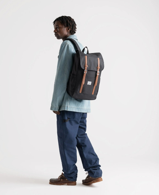 Herschel Retreat Backpack 23L Grid Black | Laptop Sleeve | Brand New