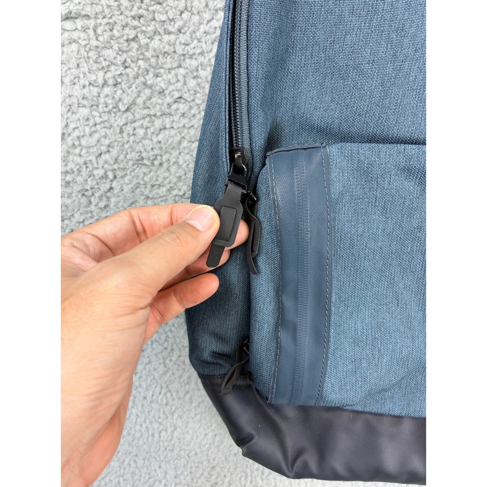 Victorinox Backpack Altmont Active Mens Blue Laptop Travel Commuter Daypack Bag