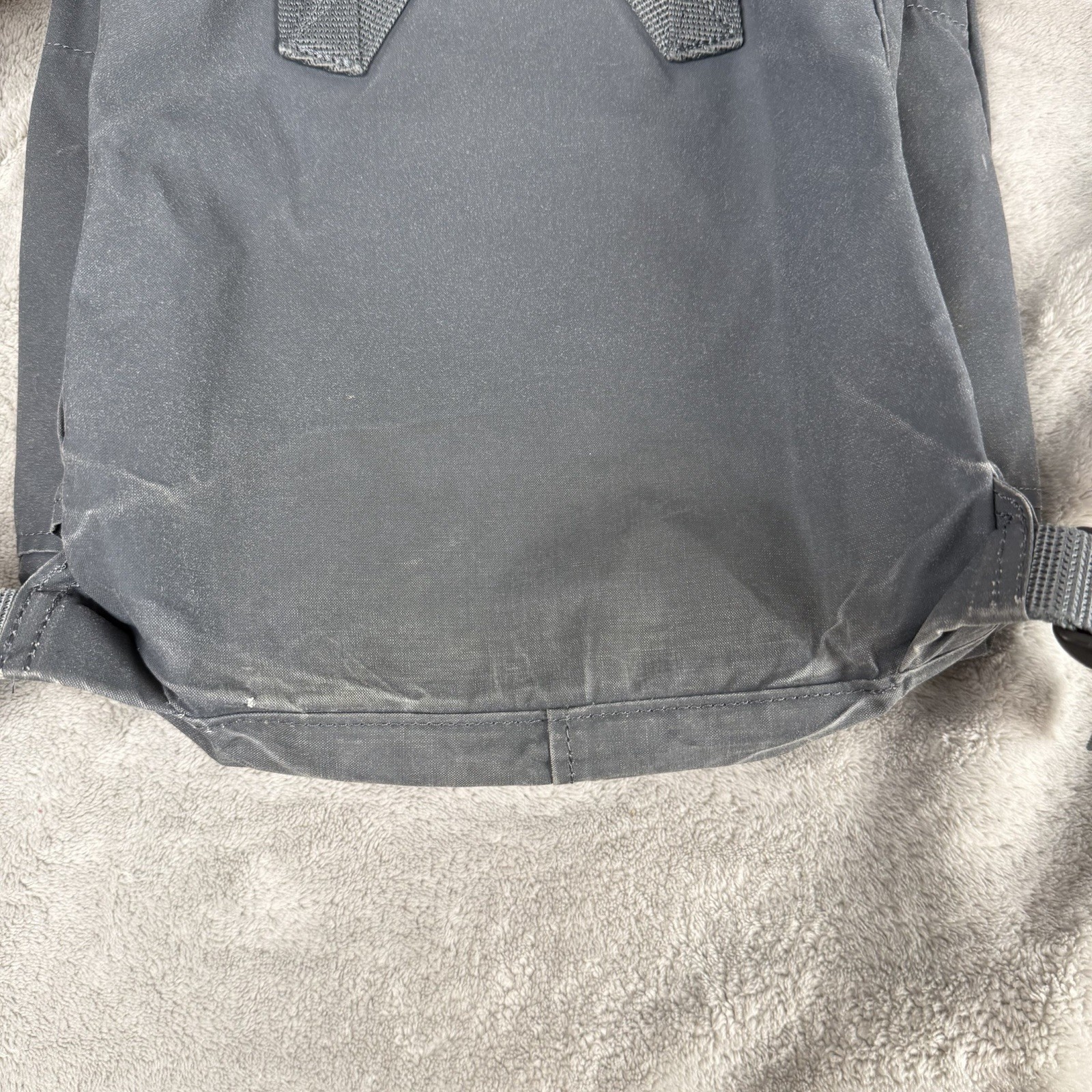 Fjällräven Kanken Backpack Gray With Removable Shoulder Strap Pads