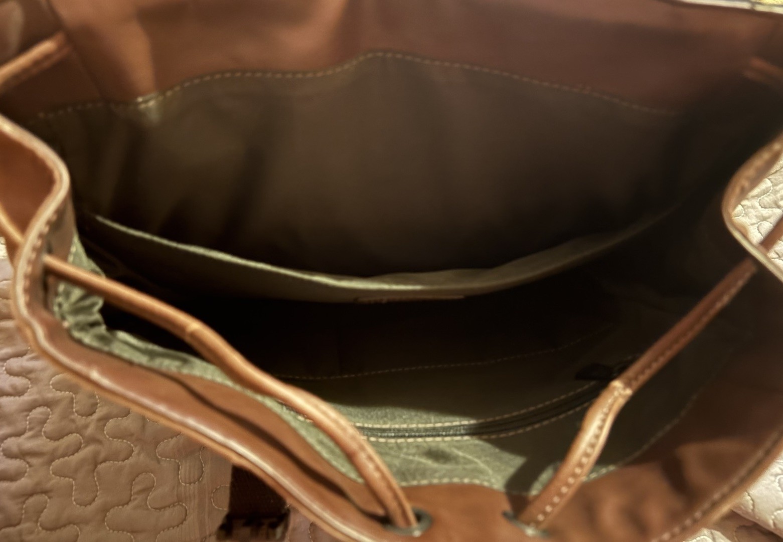 Fossil Brown Men’s Backpack Drawstring Buckle Flap Adjustable Strap Pockets