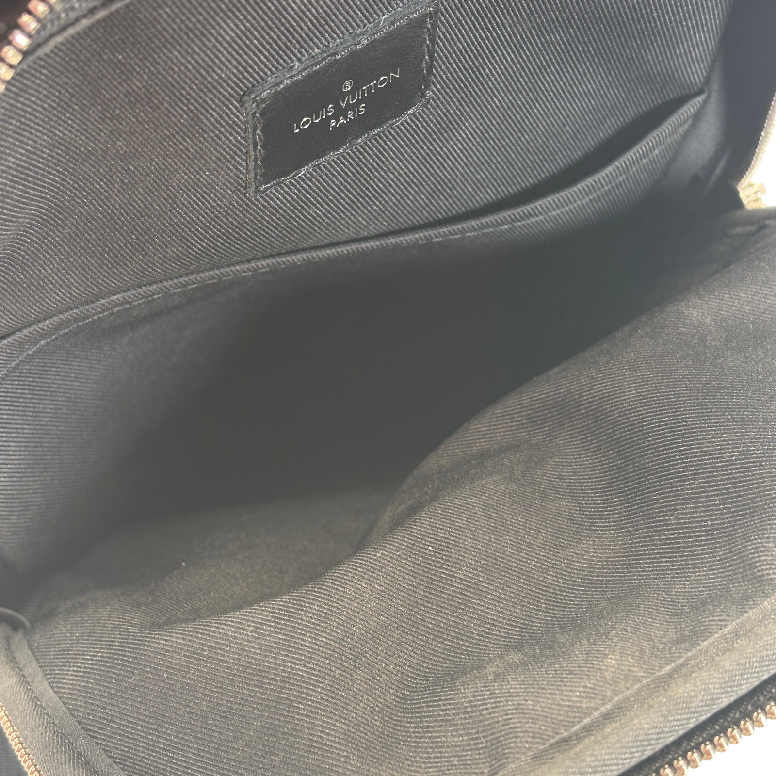Louis Vuitton Avenue Slingbag Damier Graphite Canvas Men’s Shoulder Bag