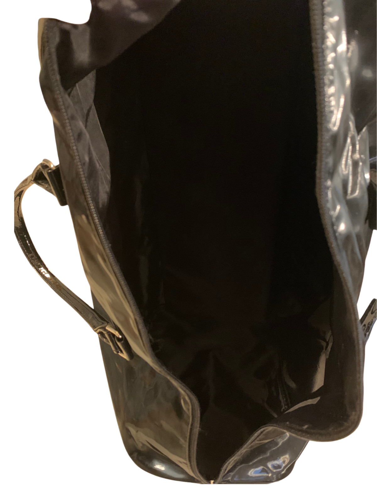 SEAN JOHN DUFFLE BAG WEEKENDER MAGNETIC BLACK ZIP CLOSURE DOUBLE HANDLE 20″X11″