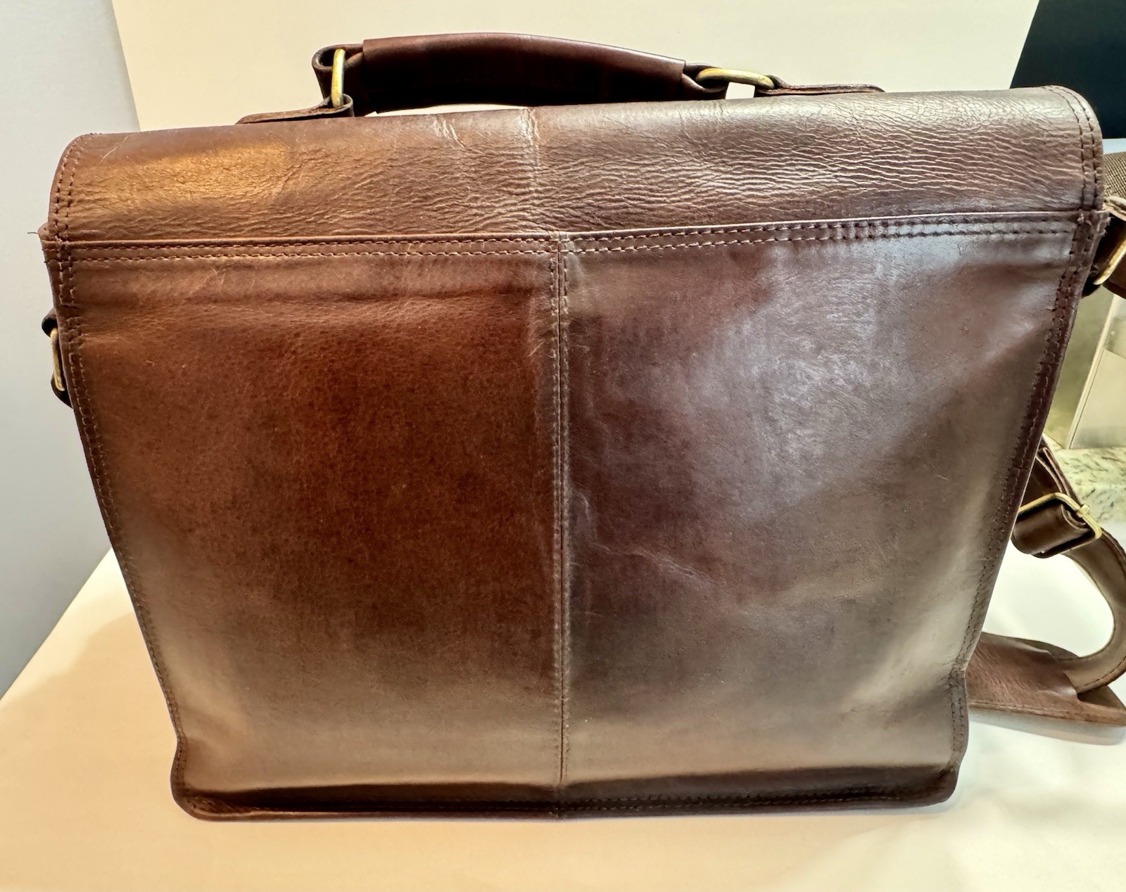 Brown Messenger Bag Buckle Closure Adjustable Shoulder Strap Top Handle Unisex