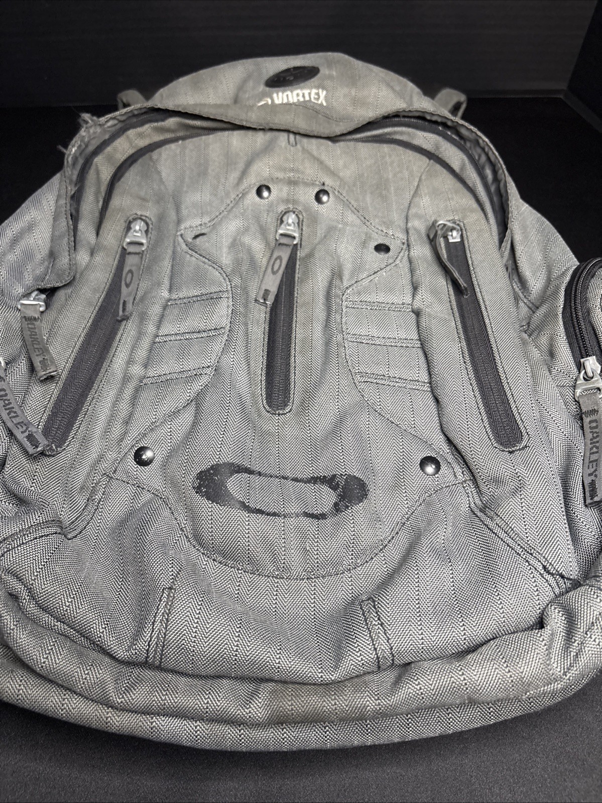 Vintage Oakley Flak Pack 2.0 Laptop Backpack Y2K Grey Black Padded Tactical