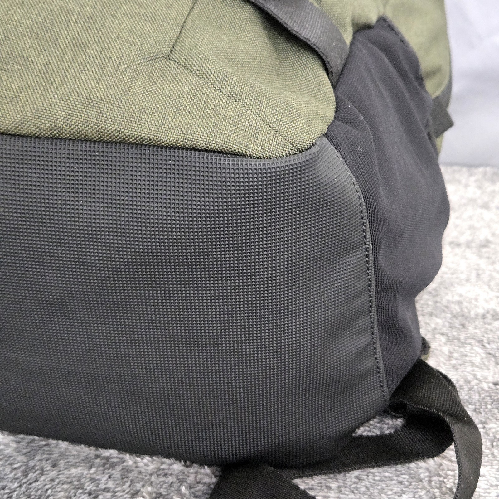 Oakley Transit Sport Backpack Green Utility Daypack 25L Outdoor Laptop Bag – EUC