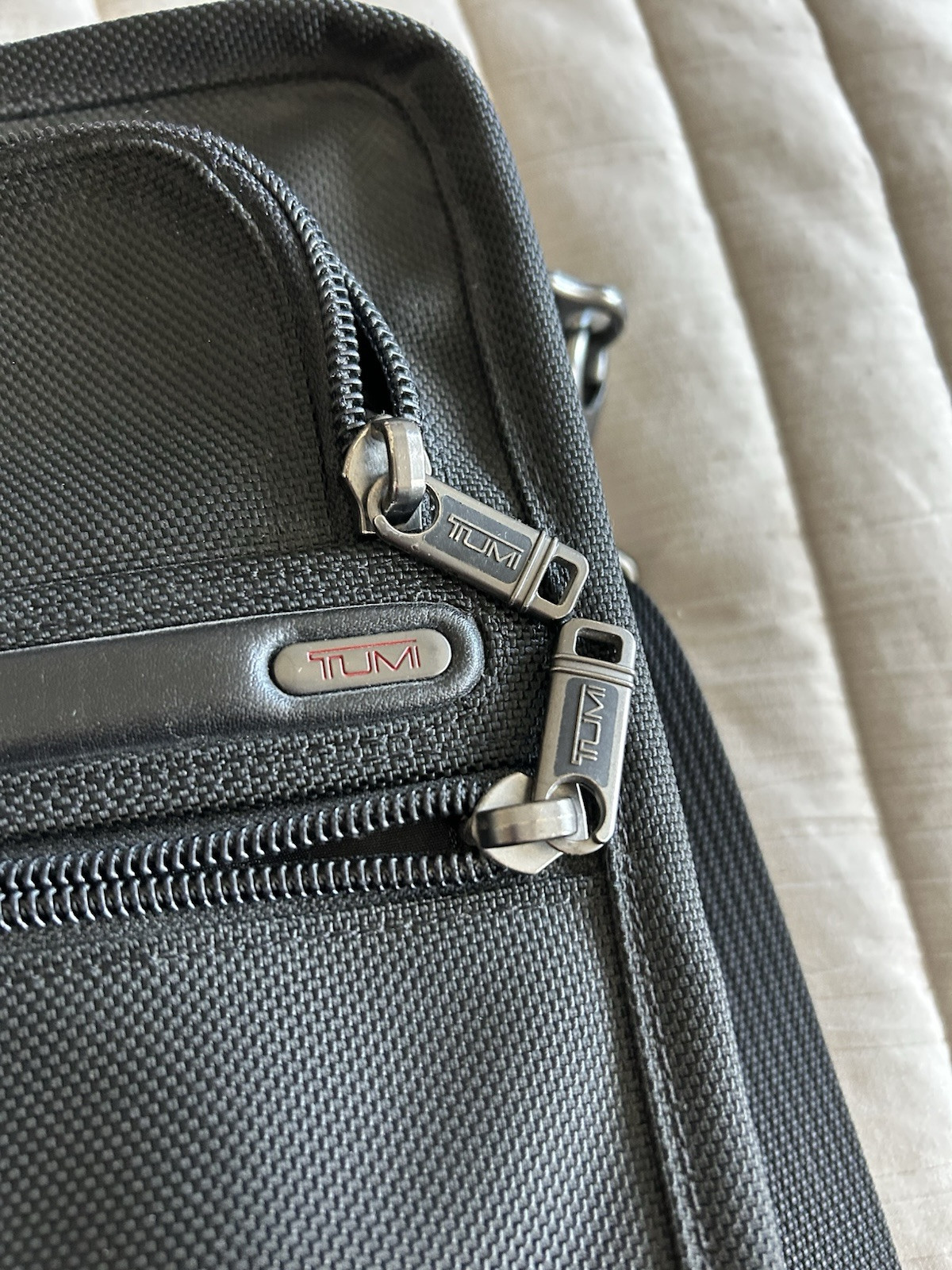 Tumi Delux Portfolio/Computer Carrier Multiple Interchangeable Straps & Handle