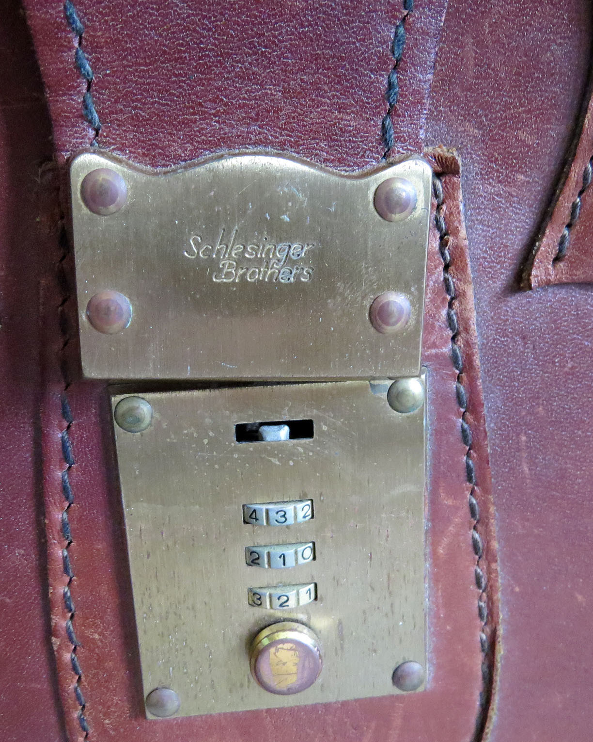 SCHLESINGER Vintage BELTING Leather Doctor Lawyer Briefcase Bag Mens