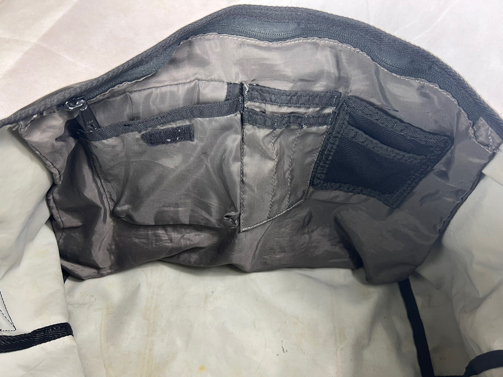 Timbuk2 Messenger Bag Black Cross Body Shoulder Carrier See Photos, Read Desc