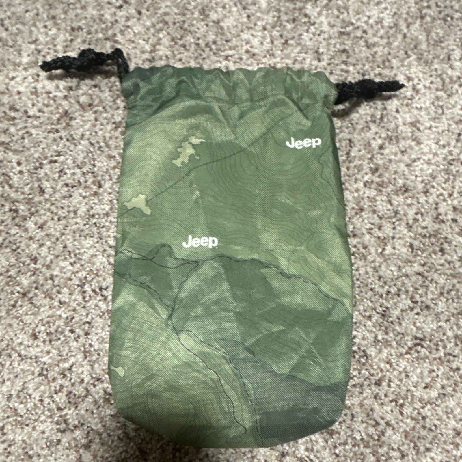 Jeep Men’s Green Camouflage Drawstring Bag Pouch with Drawstring Closure
