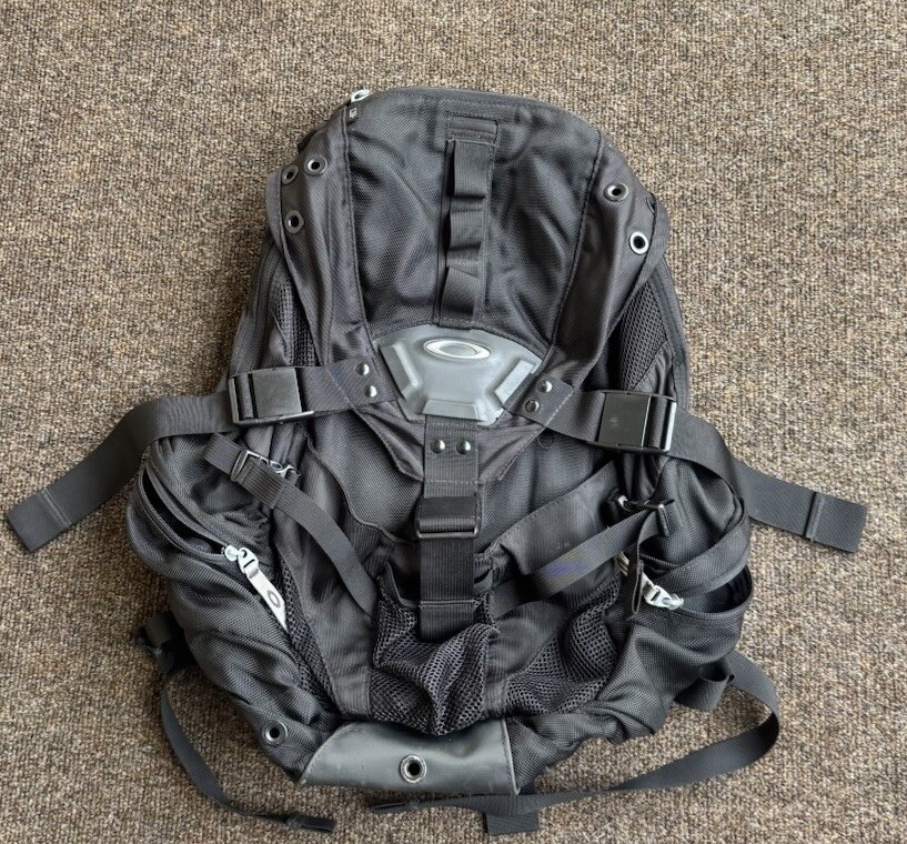 Y2K Oakley Icon 3.0 Tactical Backpack Stealth Black Military Travel Hiking READ