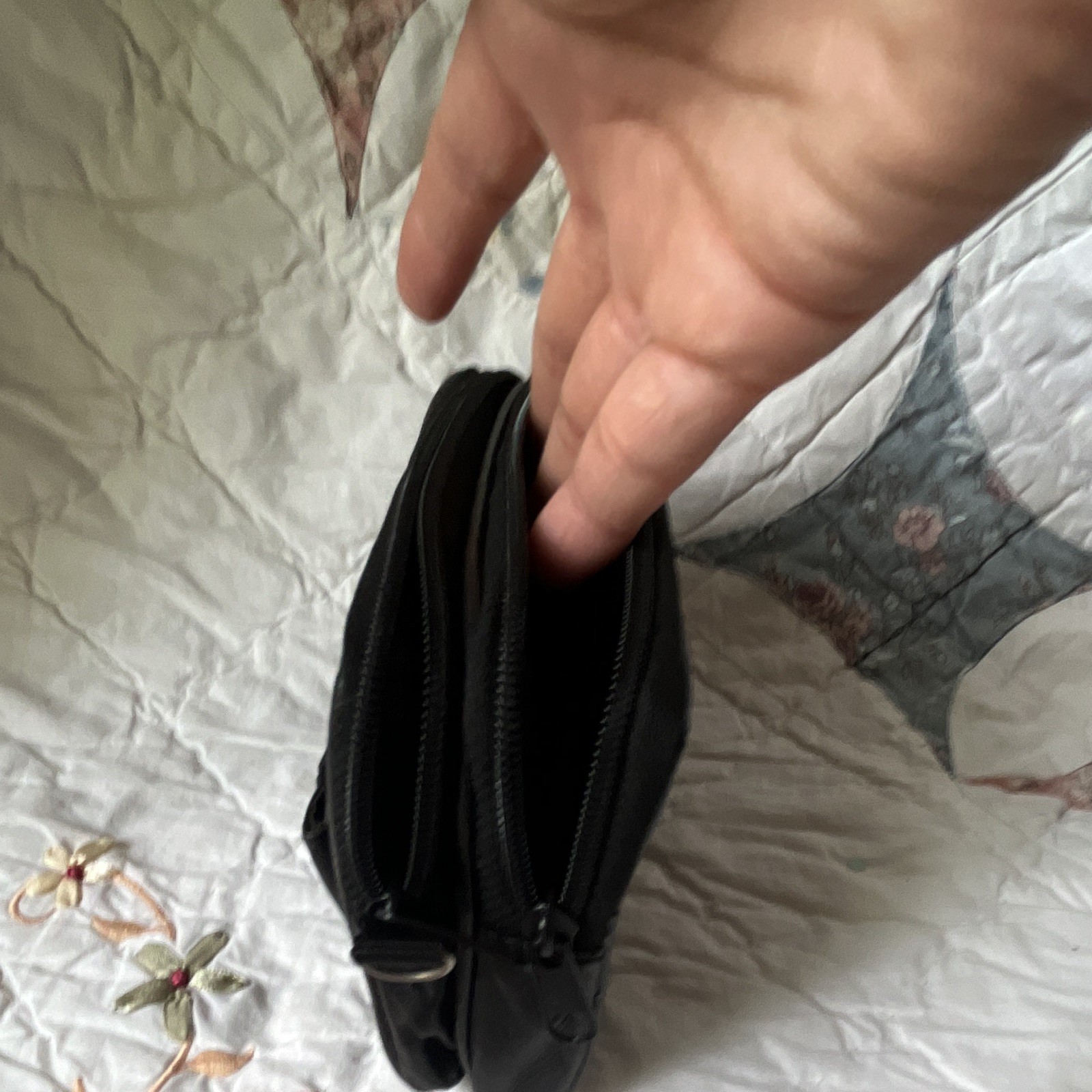 Men’s Black Zip Pouch Bag w/ belt Strap & Outer Pockets without strap