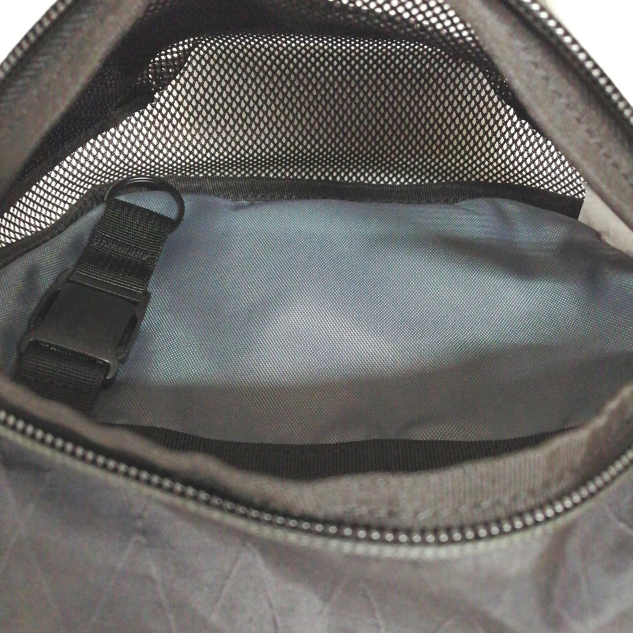 Briefing Bra241L73 Crossbody Bag