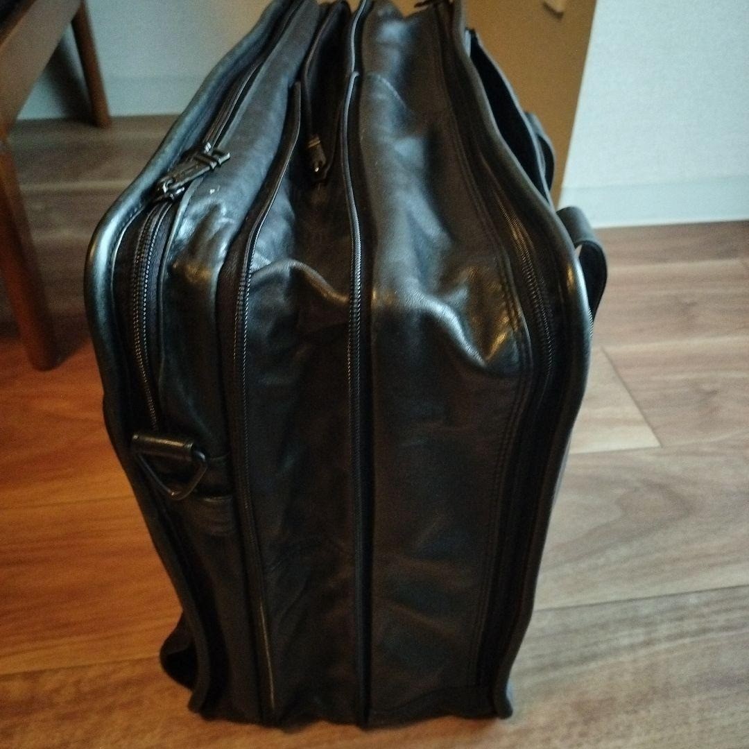TUMI Leather Business Bag Briefcase Black Men’s Zipper Pockets Good Condition JP