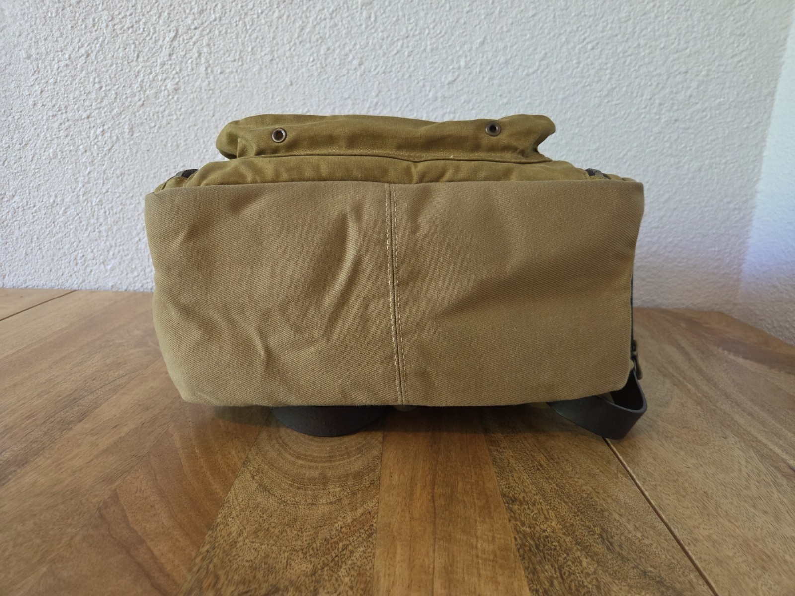 Filson Magnum Photographer’s Backpack | NWOT | Limited Edition | Tan | USA Made
