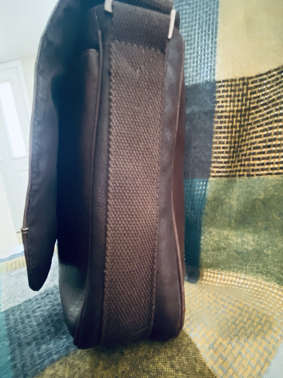 kenneth cole reaction leather messenger bag
