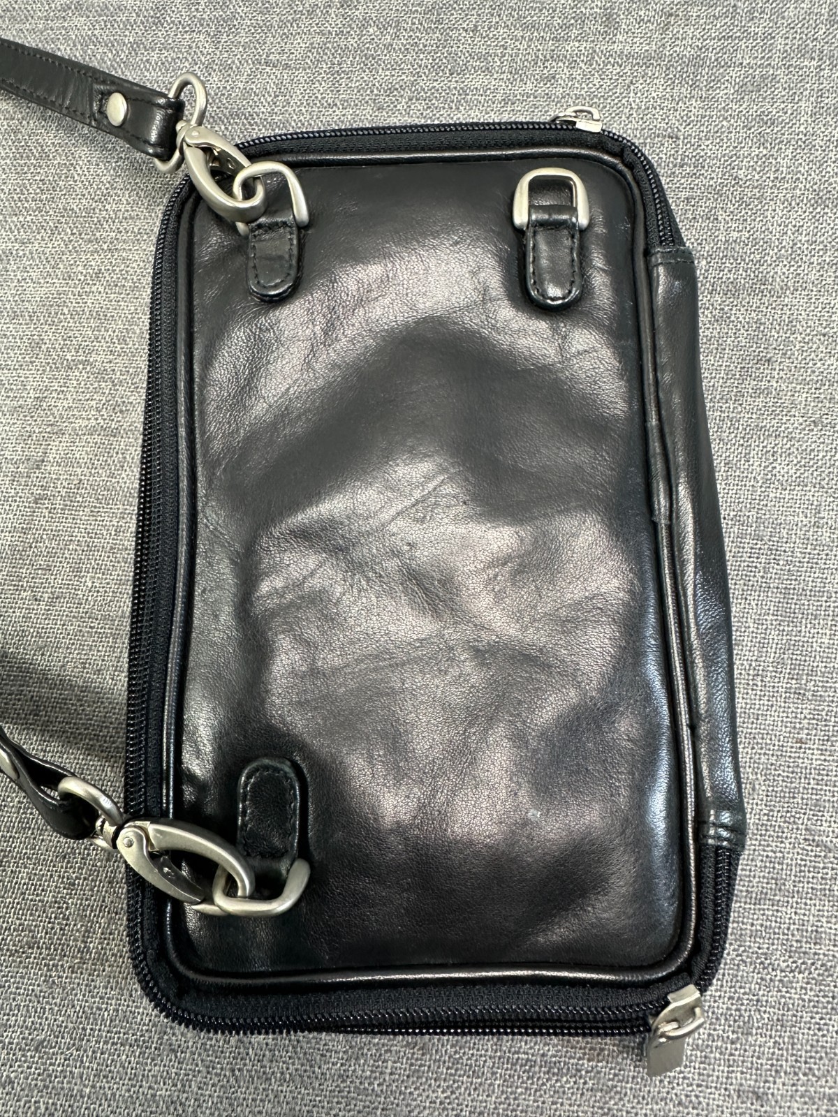 Wilson’s leather Black convertible Crossbody Bag zippered compartments NICE!