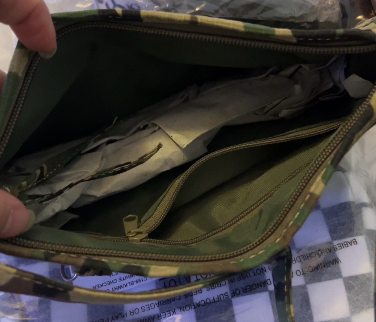 Camouflage Pattern Shoulder Bag, Zip Closure, Pockets, Army Theme