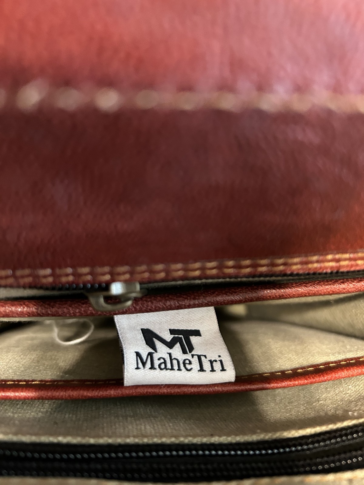 Premium Genuine Leather Reddish Daily Companion Messenger Bag & Matching Hat NEW