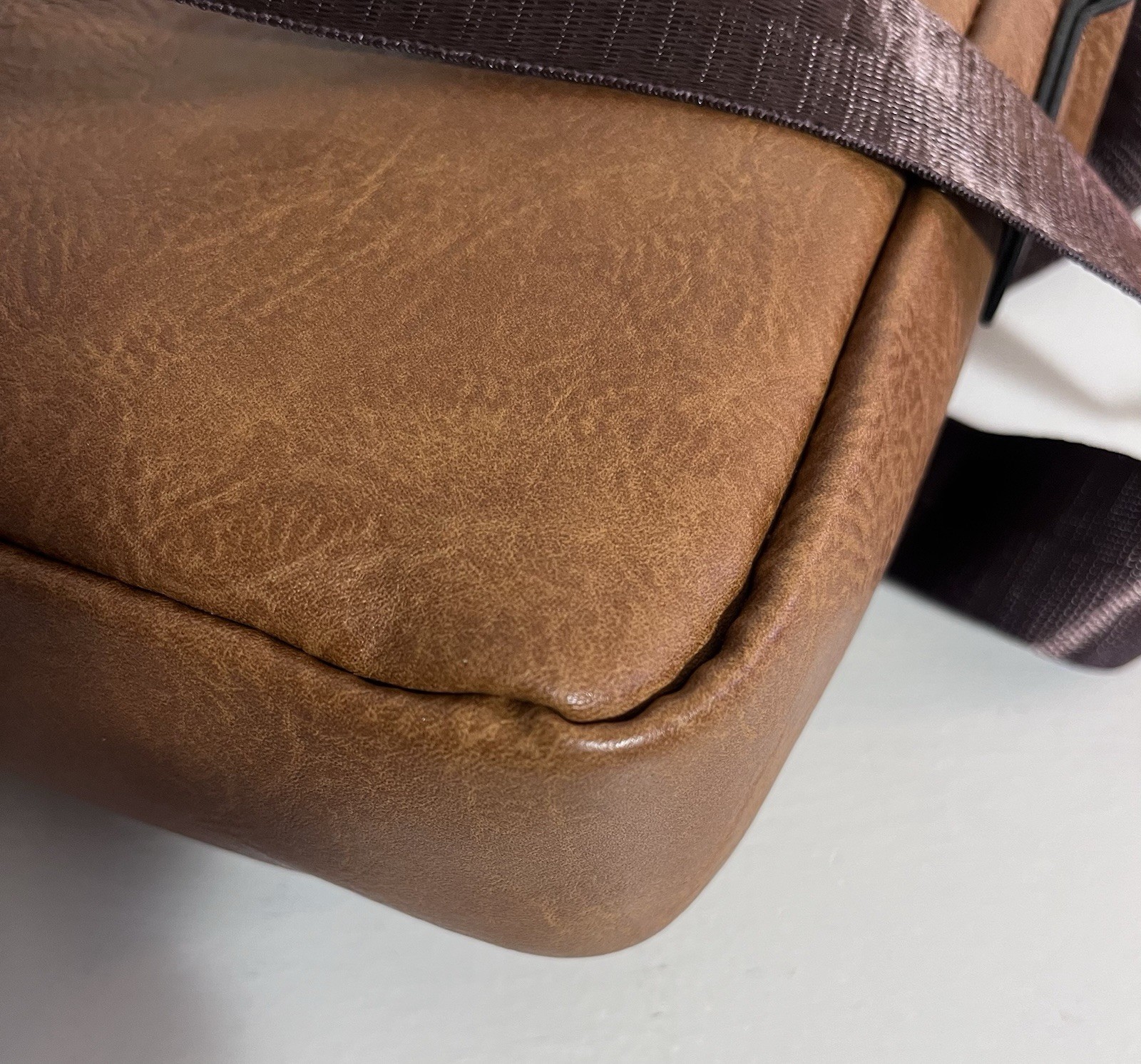 Weixier 10″ Crossbody Bag ~ Shoulder Messenger Bag