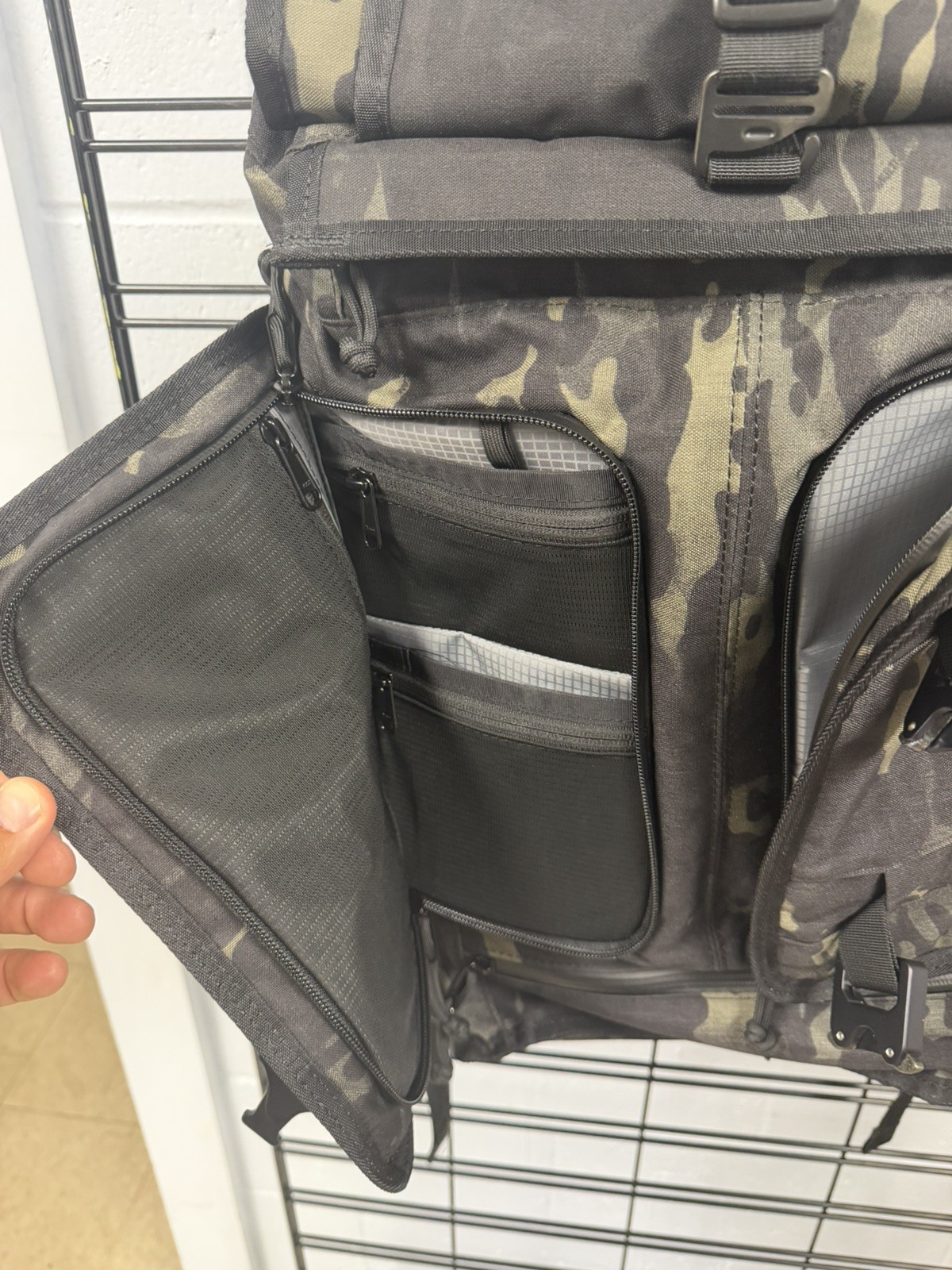Mission Workshop Rhake with Cobra Buckles (Multicam Black Camo)