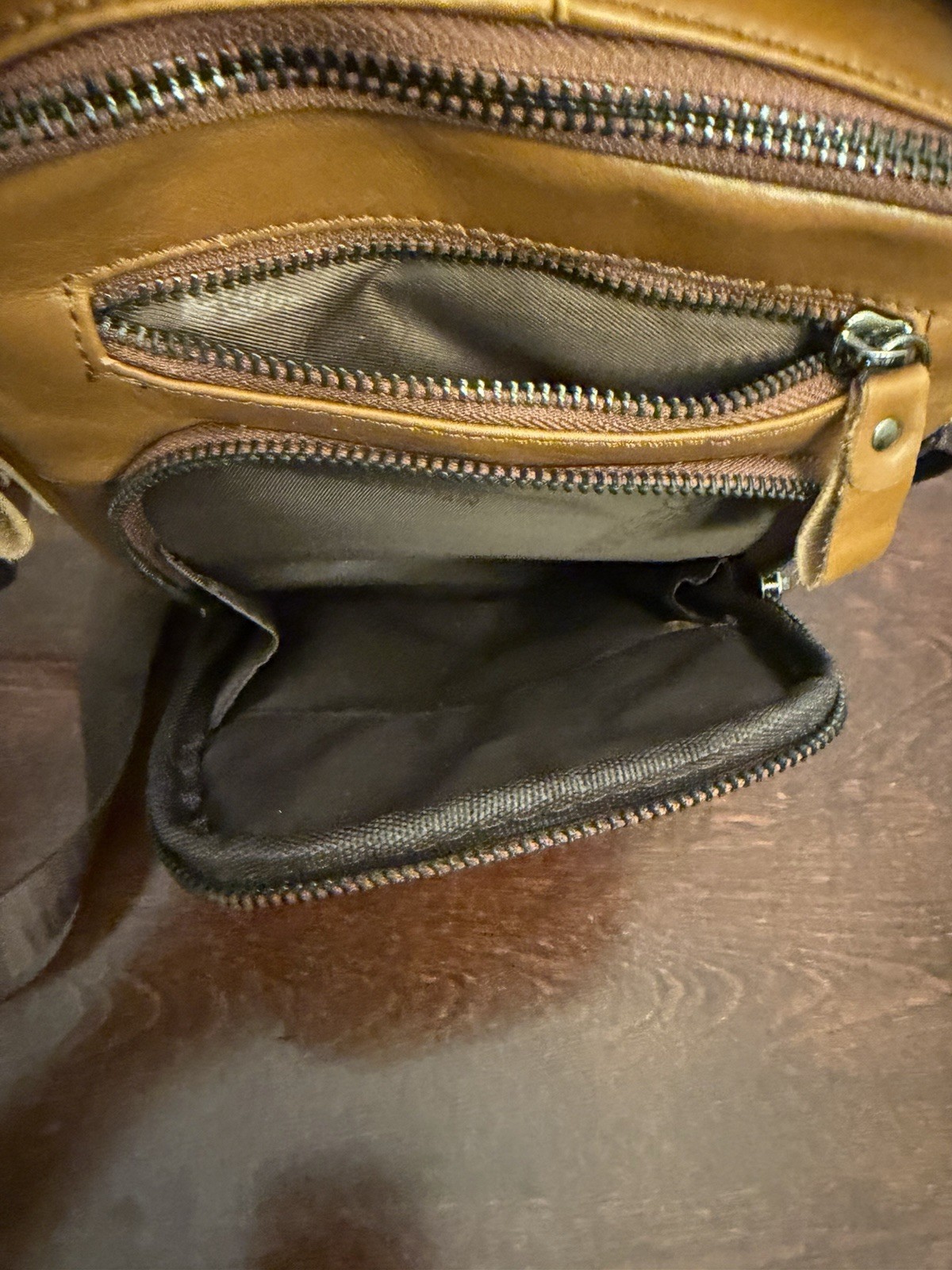 Bull Captain Leather Shoulder Crossbody Bag Messenger Adjust Strap Camel Brown
