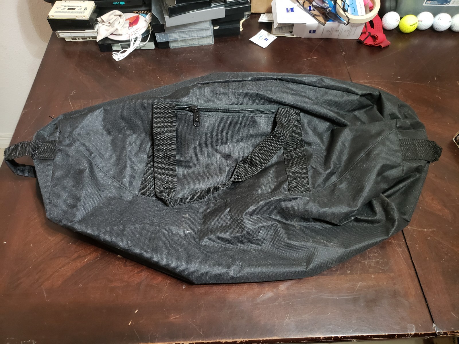 DALIX 21″ Sports Duffle Gym Sling Travel Bag in Black New Unused With Strap Z1