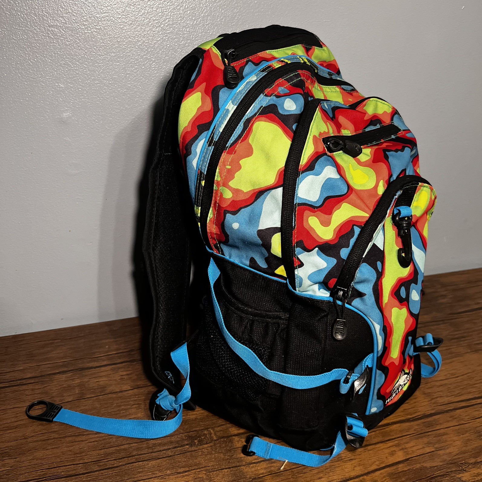 High Sierra Backpack Rare Multi-Color Compartment Zip Bookbag