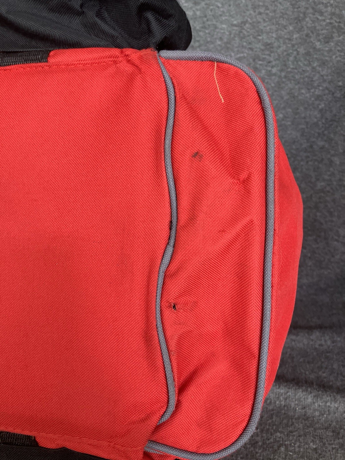 Justin Boots NFR PRCA Wrangler Rodeo Duffle Bag 2007 Large Red Cowboy Western