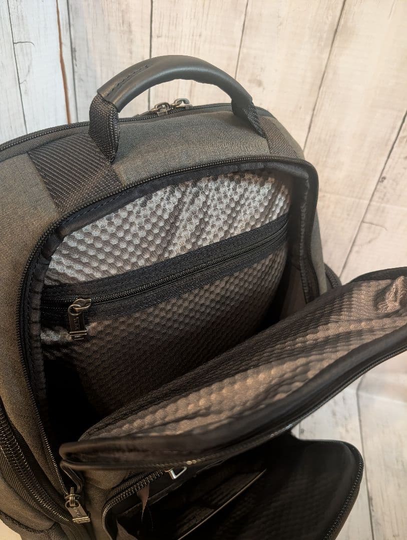 Authorized TUMI ALPHA BRAVO Shepard Graphite