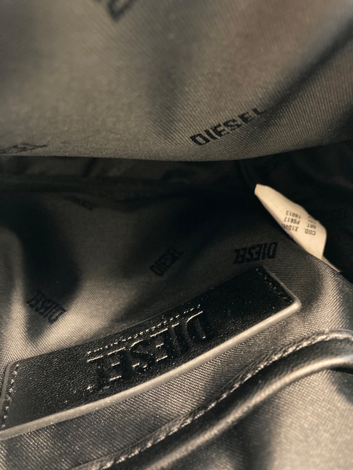 Diesel DSL Oval Crossbody Leather Black Men’s Shoulder Bag Auth