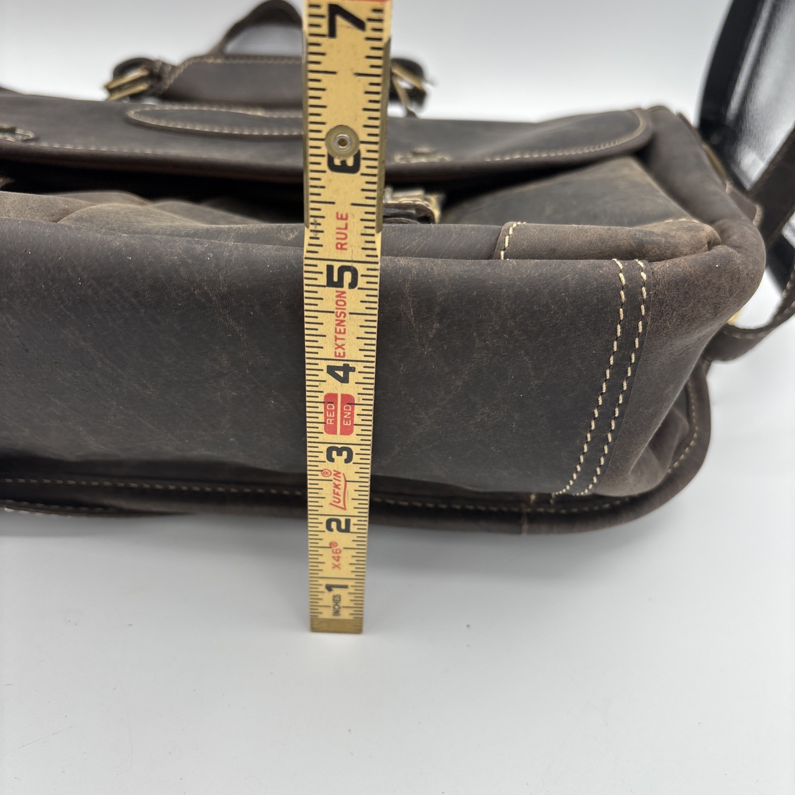 VTG Australian Bag Outfitter Brown Suede Messenger Bag Buckles Sturdy Strap