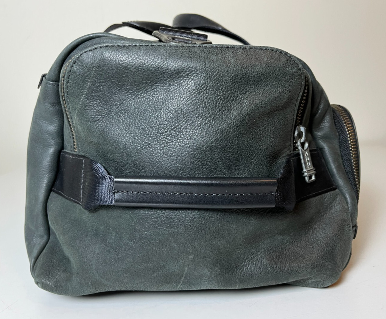 Tumi Alpha Bravo “McGuire” Duffle/Gym Bag/Carry-On – Black 92350DH
