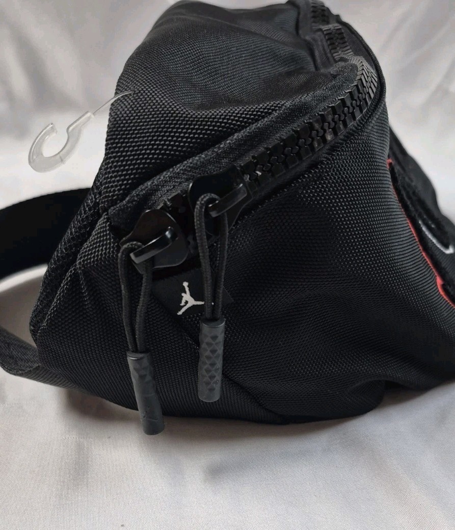 Nike Air Jordan Chenille Multicolor Crossbody Bag Fanny Pack Black Rainbow Logo