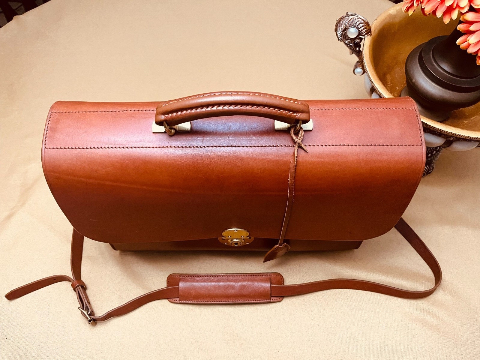 PICKETT of LONDON Thick Bridle Leather Briefcase / Messenger Bag – England