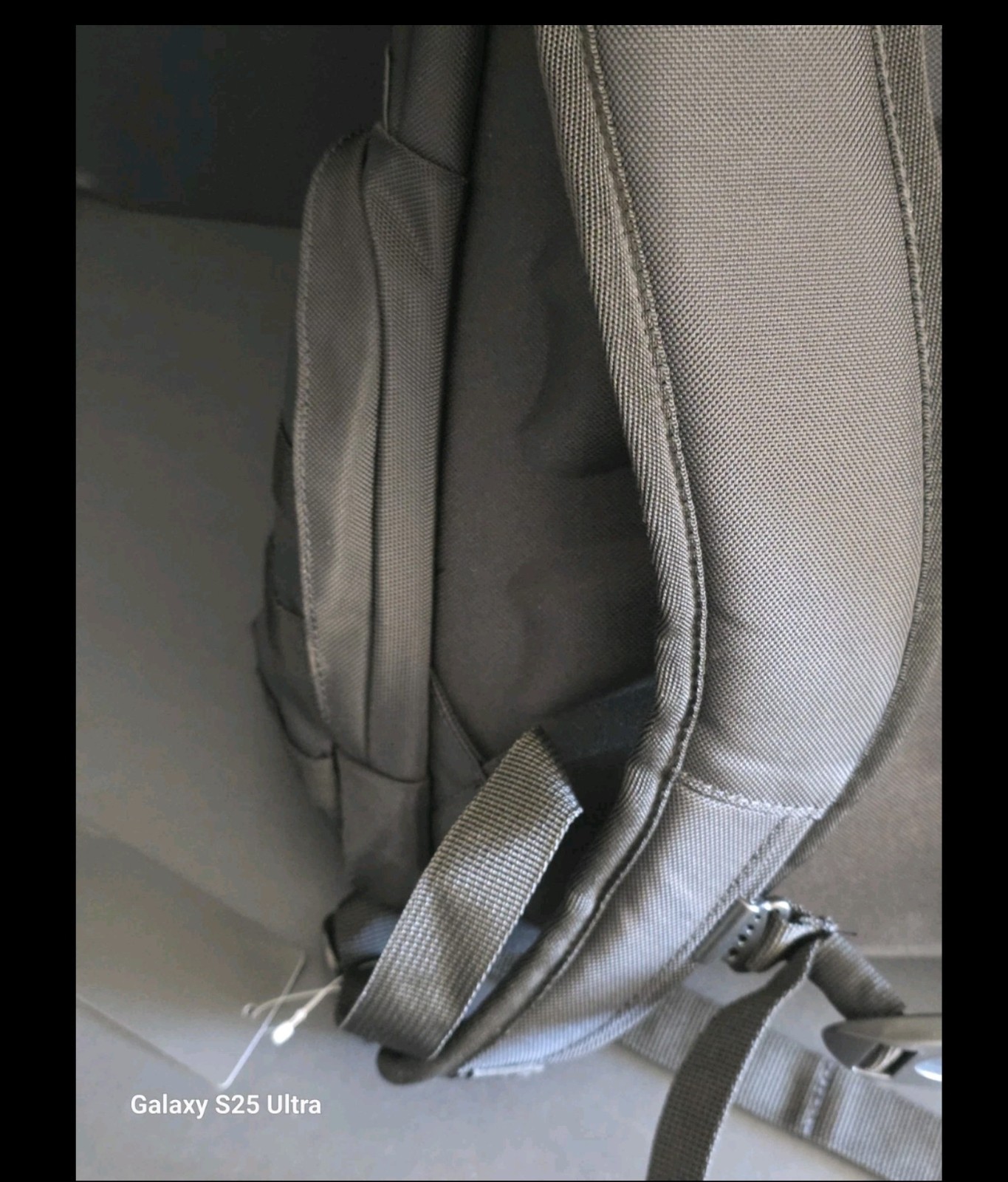 Oakley Icon 2.0 Backpack Blackout Tactical Laptop Bag Hiking Travel FOS900044