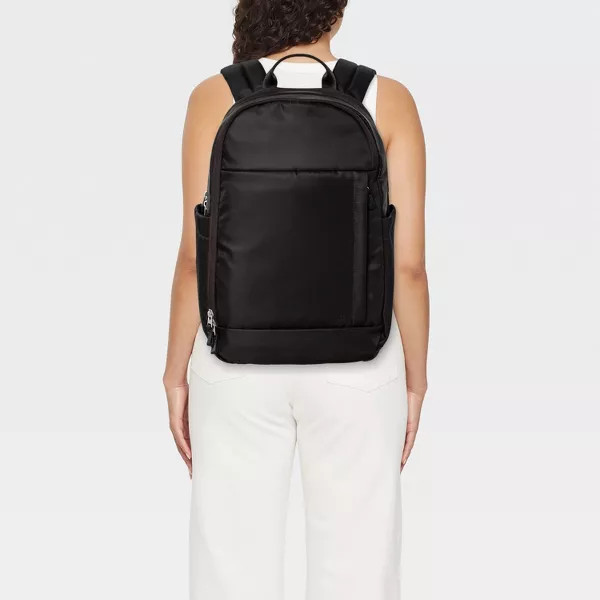 ALL IN MOTION 17.5″ LIFESTYLE BACKPACK – BLACK – Scratch & Dent