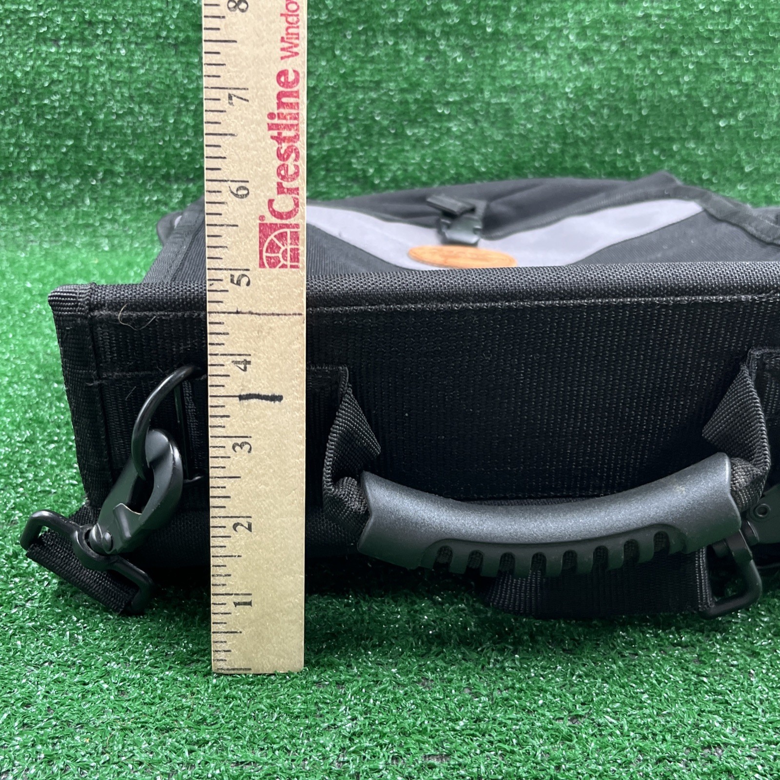 Duluth Trading Co Master Series Canvas Messenger Bag Laptop Briefcase Black Gray