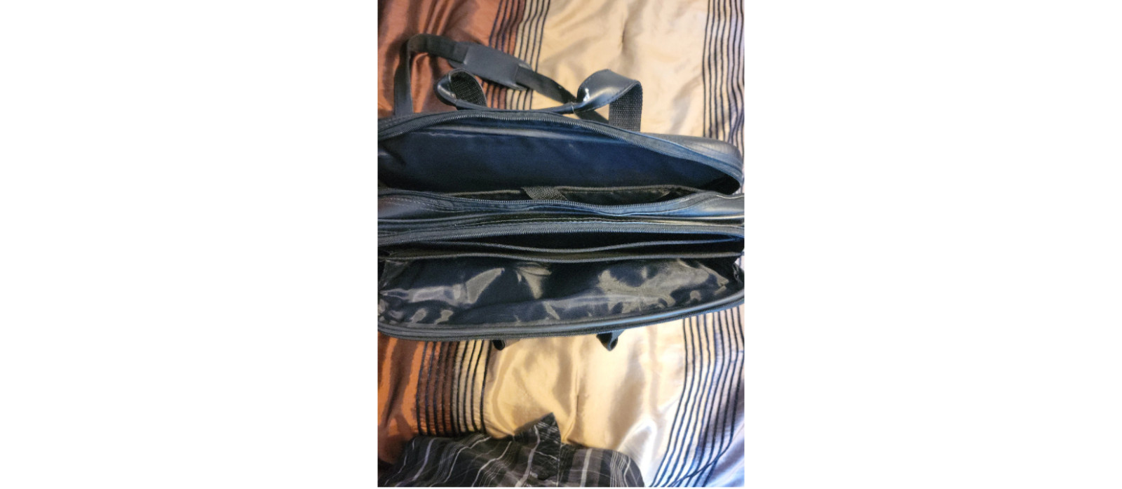 Bill Blass Laptop Messenger Bag