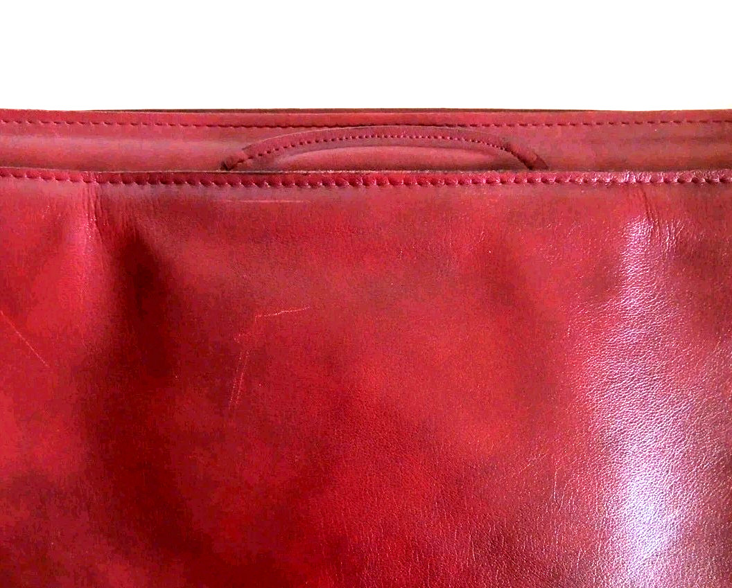 Mark Phillips Burgundy Leather Briefcase Attache Messenger Bag Zipper Closure