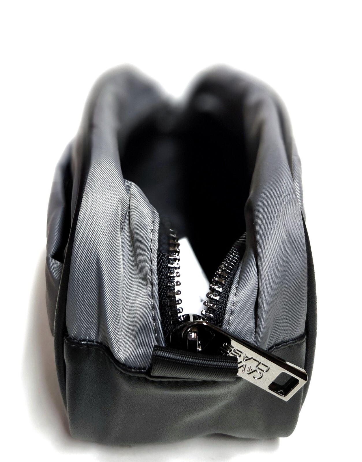 Cavalli Class by Roberto Cavalli Men’s Wash Toiletry Bag Dark Grey Black NWT