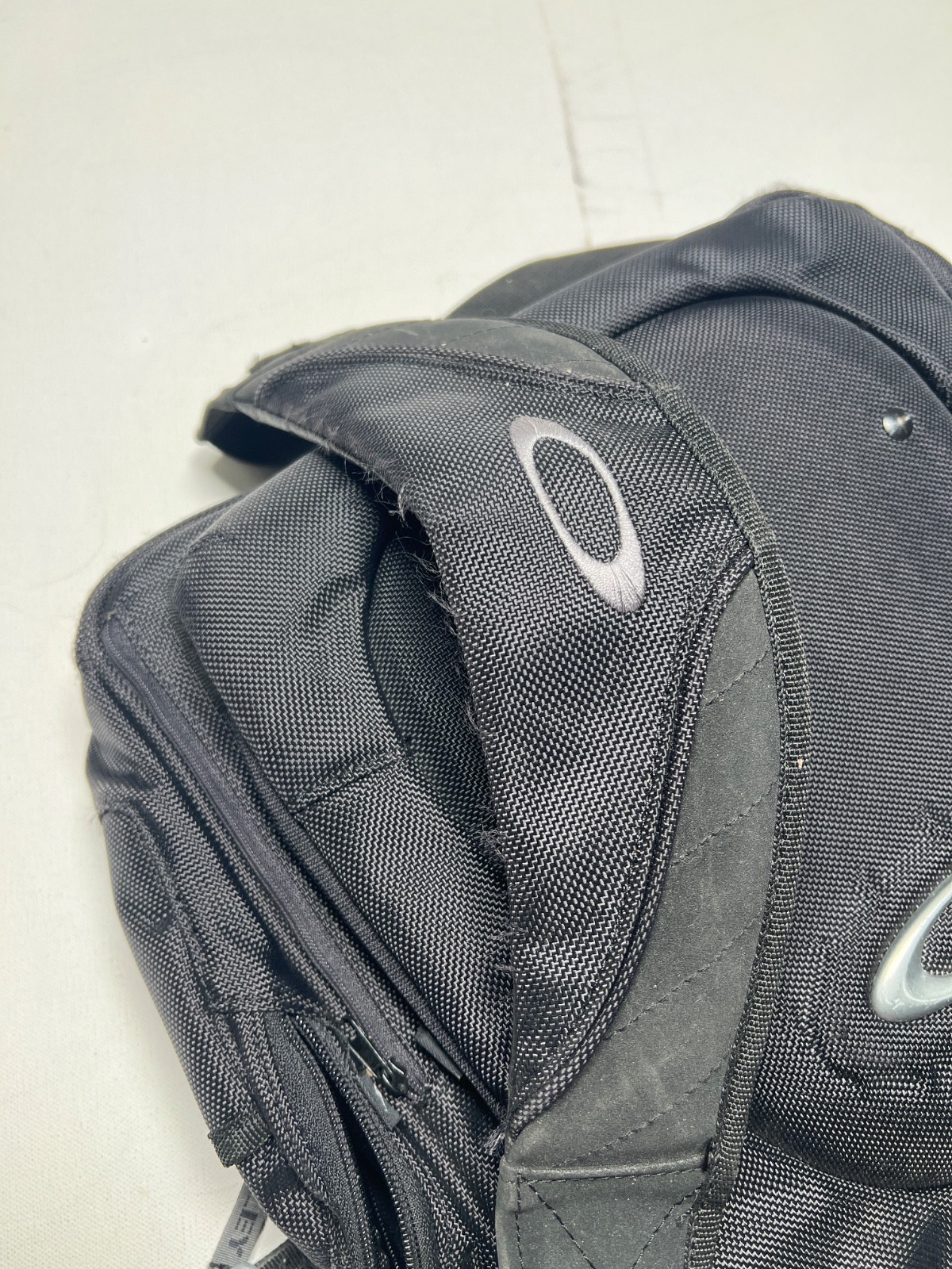Oakley Ballistic Nylon Tactical Field Gear Vertical Laptop Messenger Bag Y2k